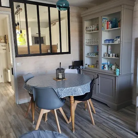 Aux Capellans Sur La Marina Pour 4 Personnes - Vue Marina - Parking - A 5 Min A Pied *