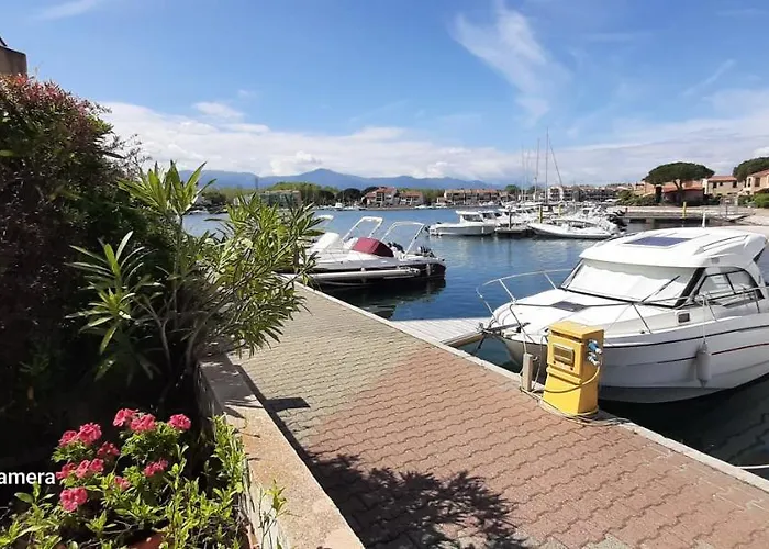 Aux Capellans Sur La Marina Pour 4 Personnes - Vue Marina - Parking - A 5 Min A Pied *