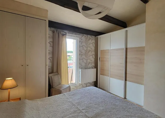 Aux Capellans Sur La Marina Pour 4 Personnes - Vue Marina - Parking - A 5 Min A Pied